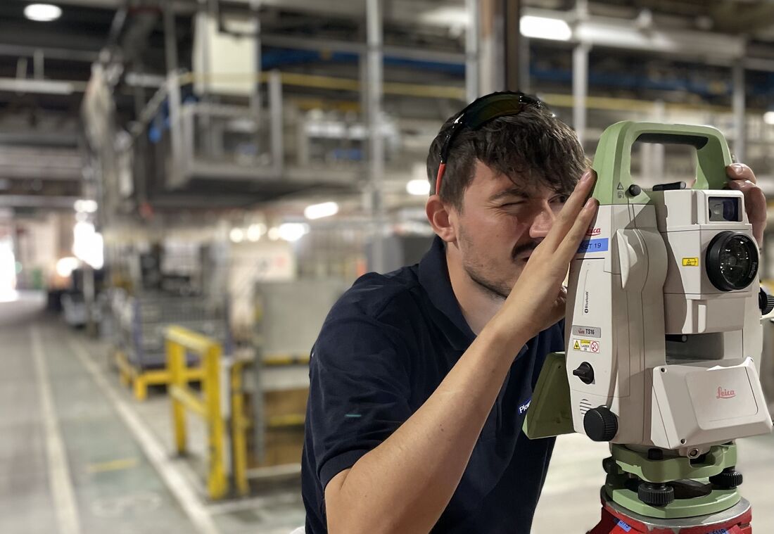 Leica Ts60 Total Station Surveyor