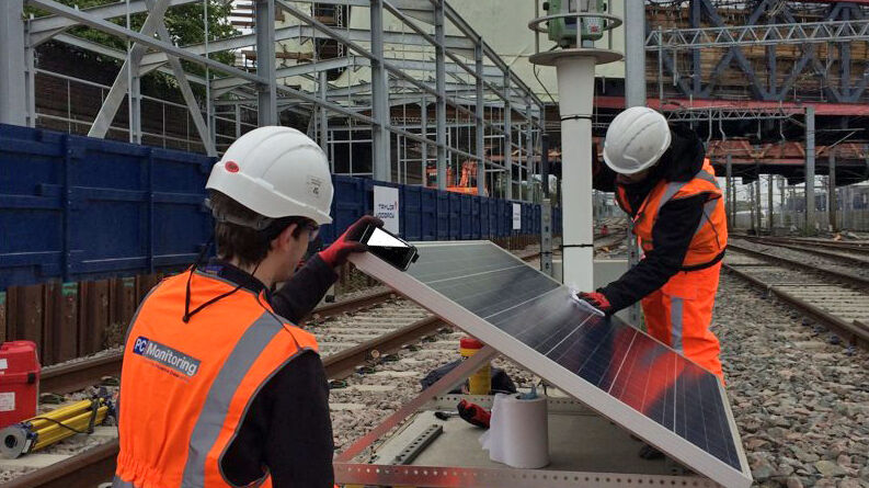 Plowman Craven Monitoring Rail Staff