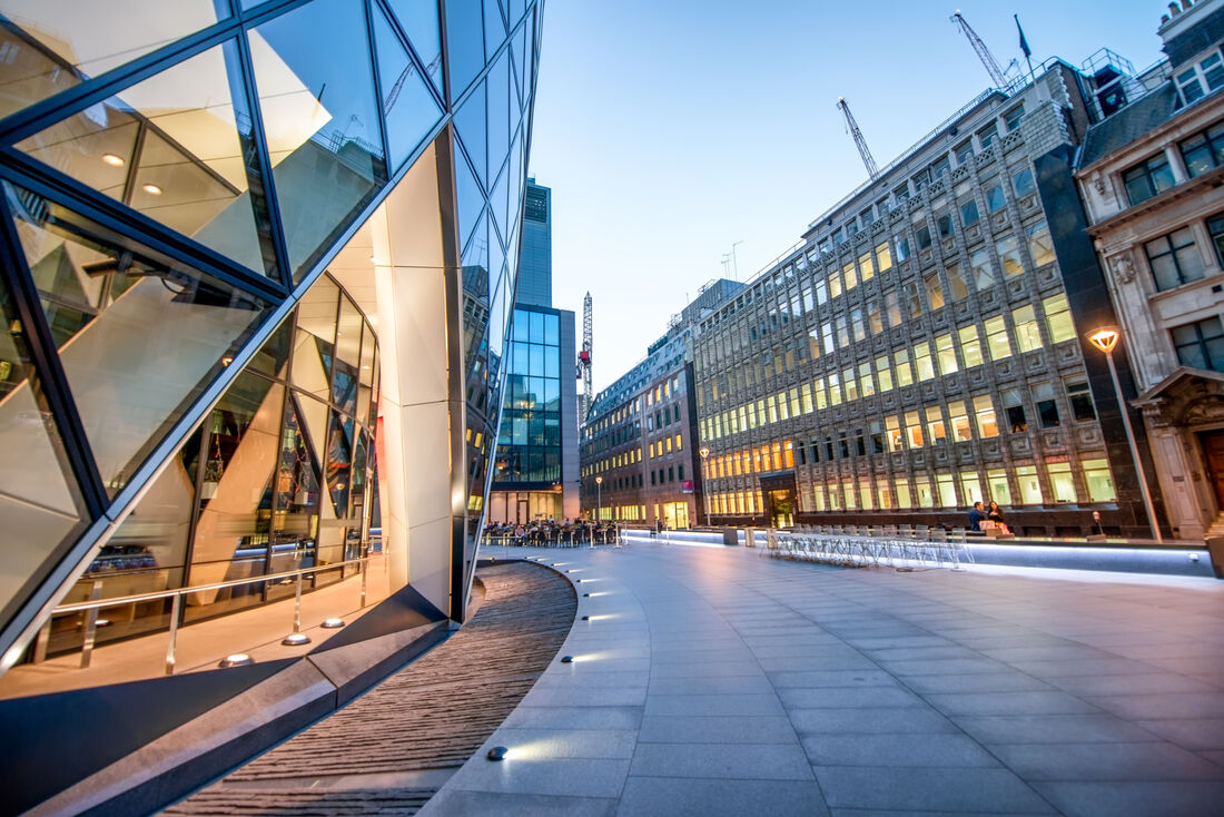 Property-London-Generic-Shutterstock 449601142