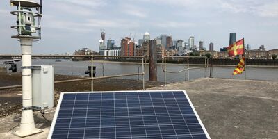 Pc Monitoring Convoys Wharf London Equipment Total Station Solar 2